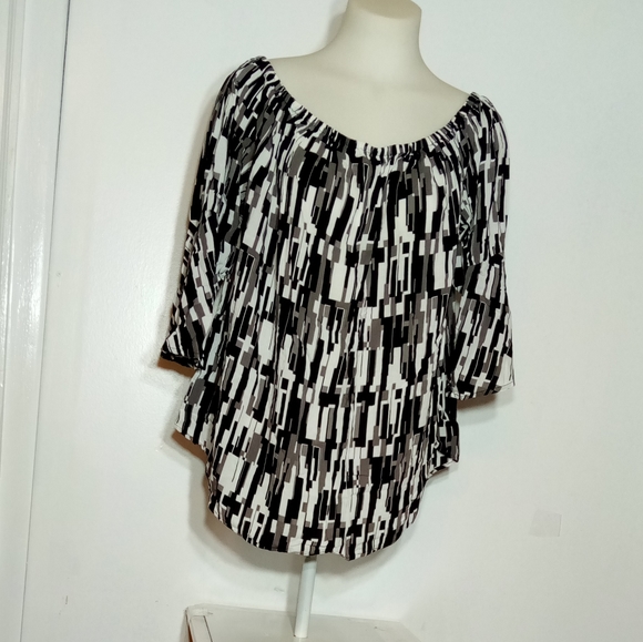 Cato Bell Sleeves Top Sz 22/24W - Picture 8 of 11